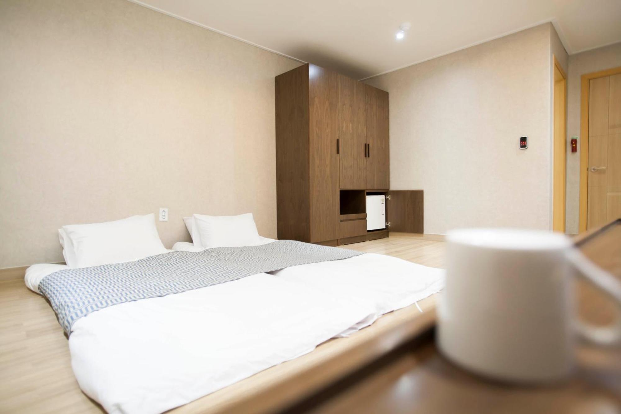 I-Check Hyunjin Hotel Donghae Exterior photo