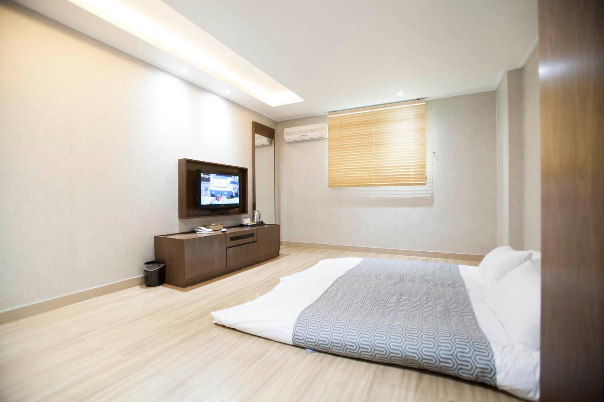 I-Check Hyunjin Hotel Donghae Exterior photo