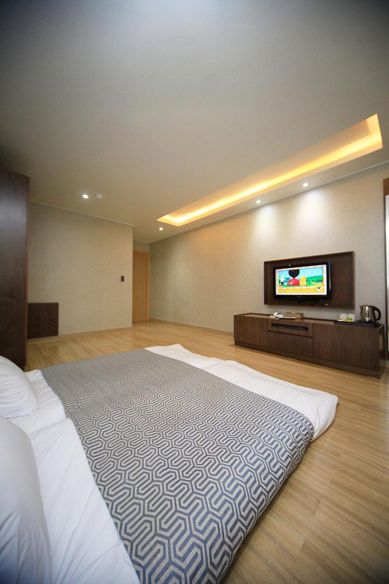 I-Check Hyunjin Hotel Donghae Exterior photo